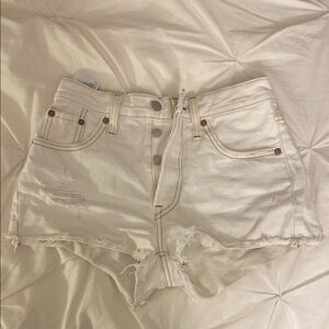 Women's Levi’s White Denim Shorts